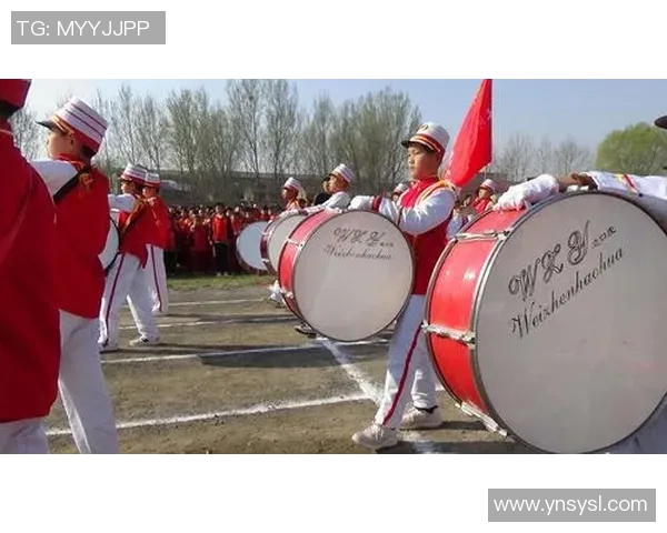 足球明星魅力四射的帅气瞬间男人们的时尚风采与运动激情